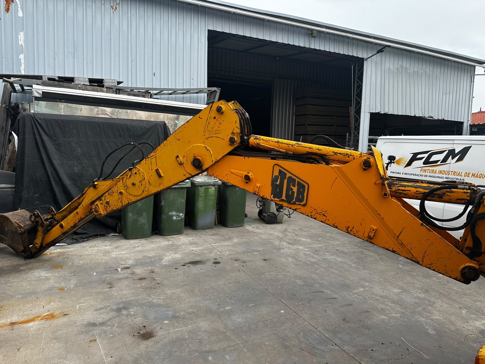 JCB antes